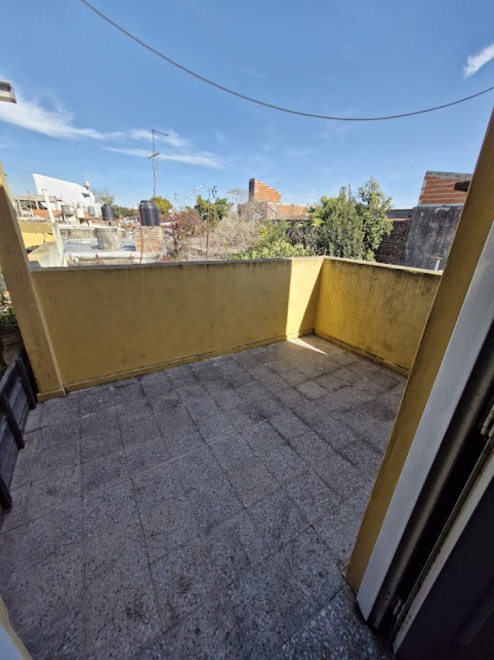 VENTA DEPARTAMENTO DE 3 AMBIENTES - ISIDRO CASANOVA