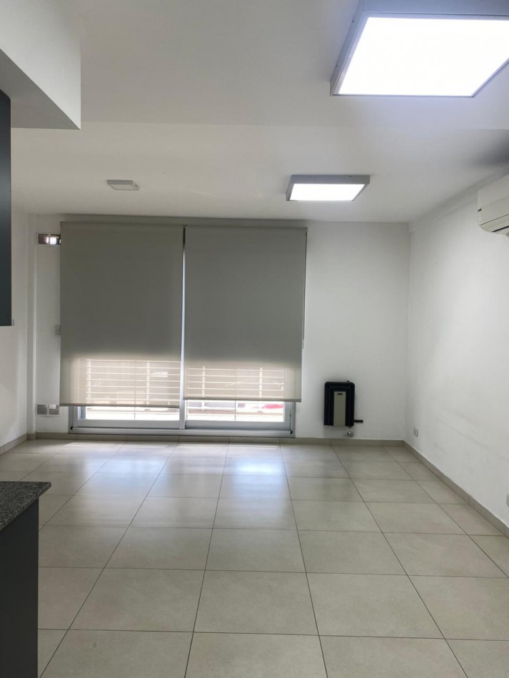 ALQUILER MONOAMBIENTE SEMI AMOBLADO