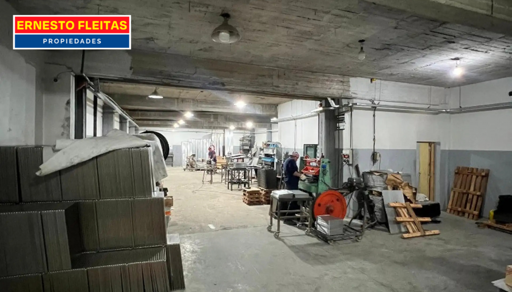  GALPON FUNCIONAL EN LA TABLADA - 450 M² CUBIERTOS + PUENTE GRUA