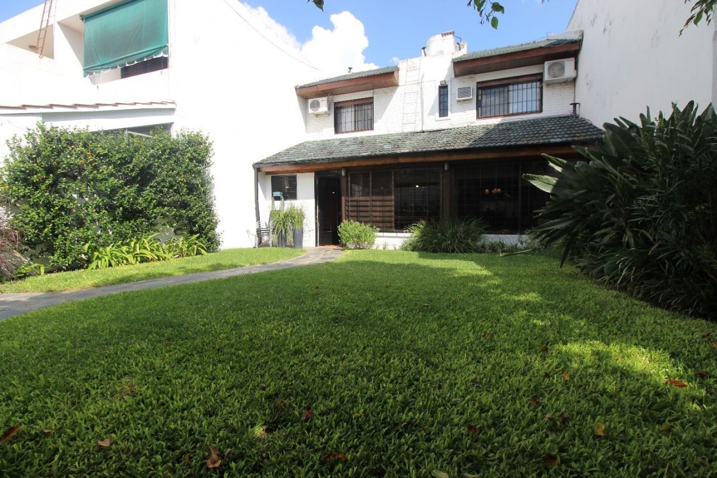 Casa 5 AMBIENTES en Villa Sarmiento, Moron