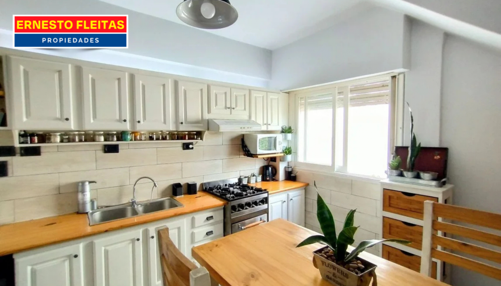 PH AL FRENTE EN VENTA - CON COCHERA, TERRAZA Y QUINCHO - SAN JUSTO