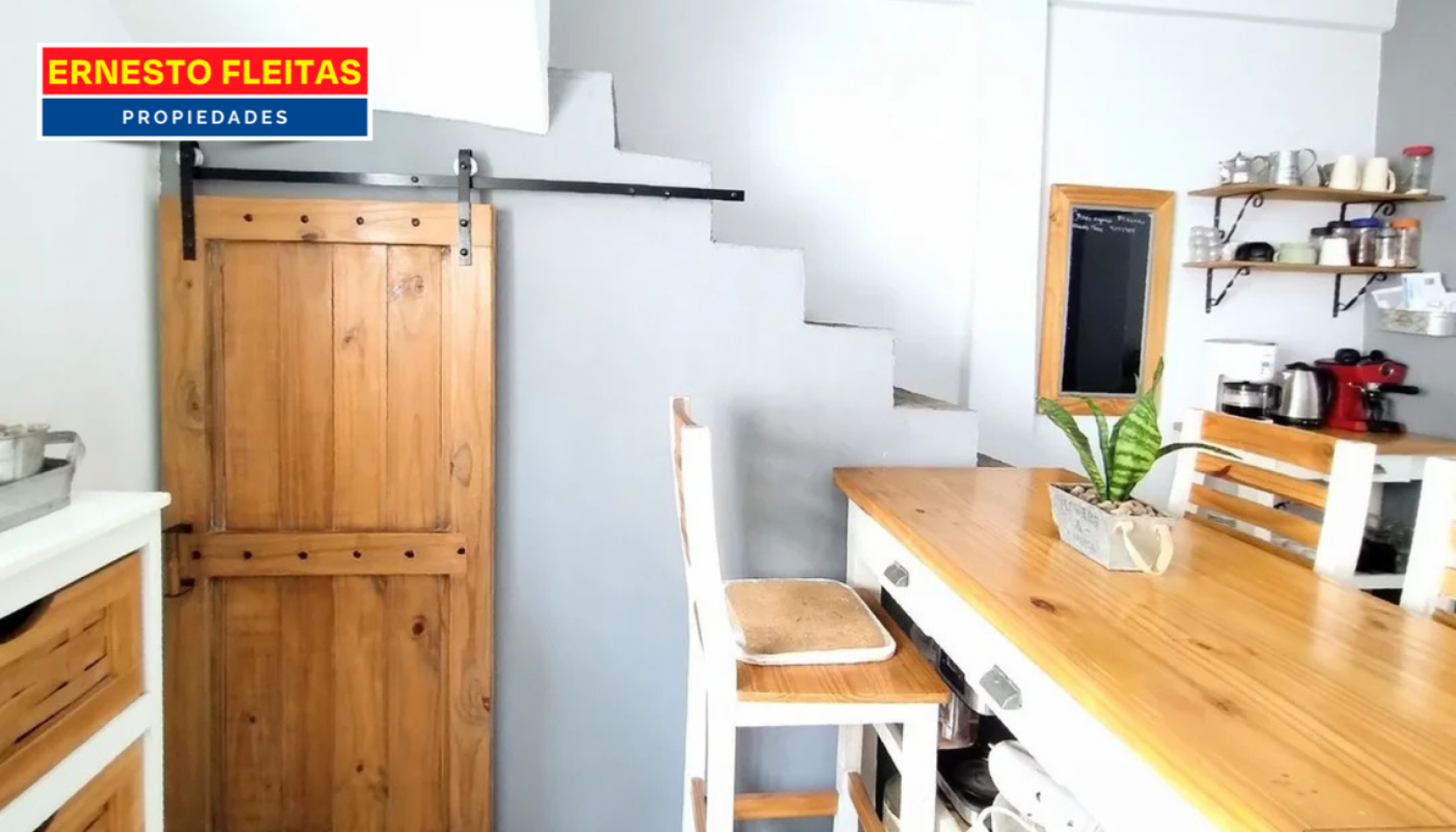 PH AL FRENTE EN VENTA - CON COCHERA, TERRAZA Y QUINCHO - SAN JUSTO