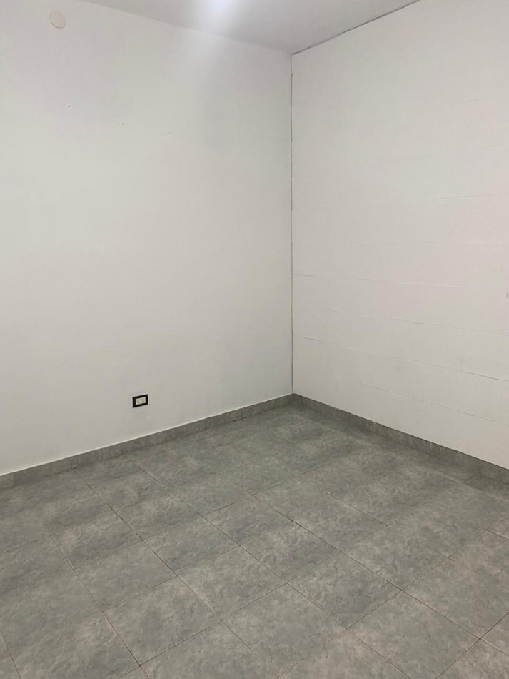 Alquiler Departamento 3 ambientes con patio -San Justo