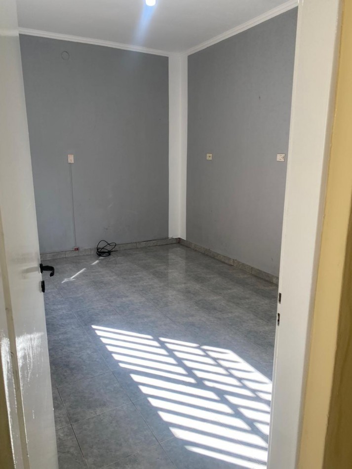 Alquiler Departamento 3 ambientes con patio -San Justo