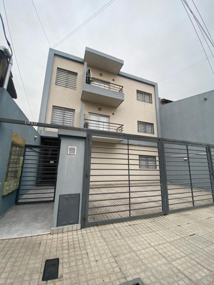 ALQUILER MONOAMBIENTE en Villa Luzuriaga