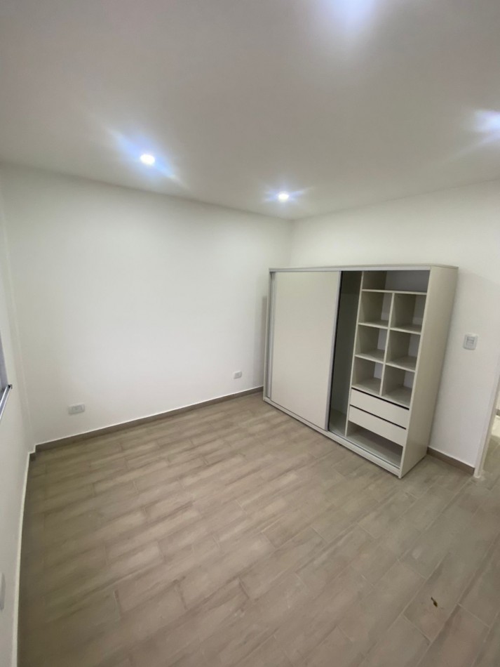 Alquiler departamento 2 ambientes en San Justo