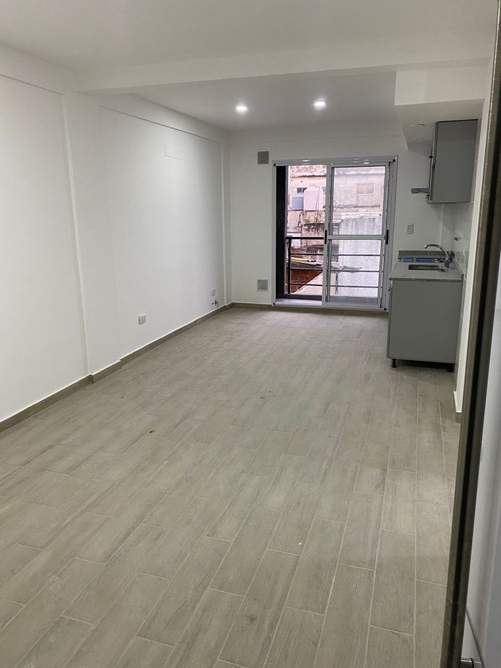 Alquiler departamento 2 ambientes en San Justo