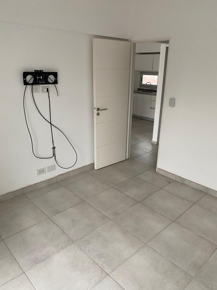 ALQUILER DEPARTAMENTO 2 AMBIENTES - LUZURIAGA