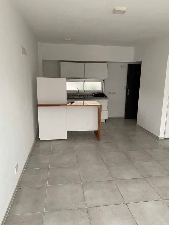 ALQUILER DEPARTAMENTO 2 AMBIENTES - LUZURIAGA
