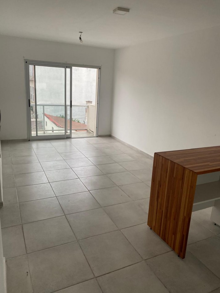 ALQUILER DEPARTAMENTO 2 AMBIENTES - LUZURIAGA