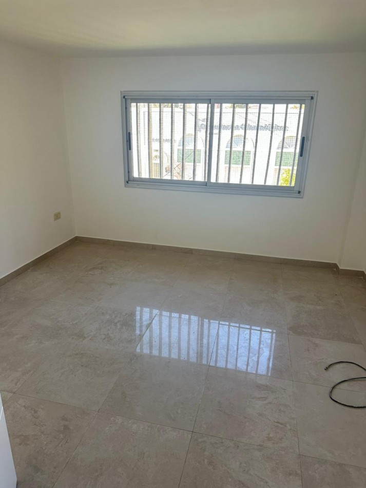 Alquiler Duplex 3 ambientes en Villa Luzuriaga
