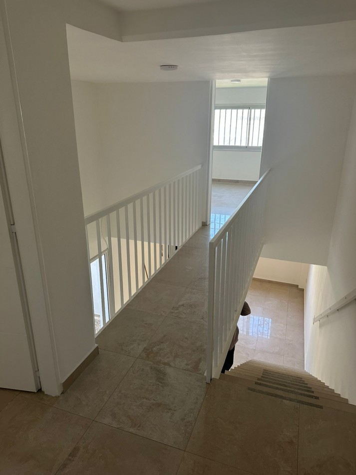 Alquiler Duplex 3 ambientes en Villa Luzuriaga
