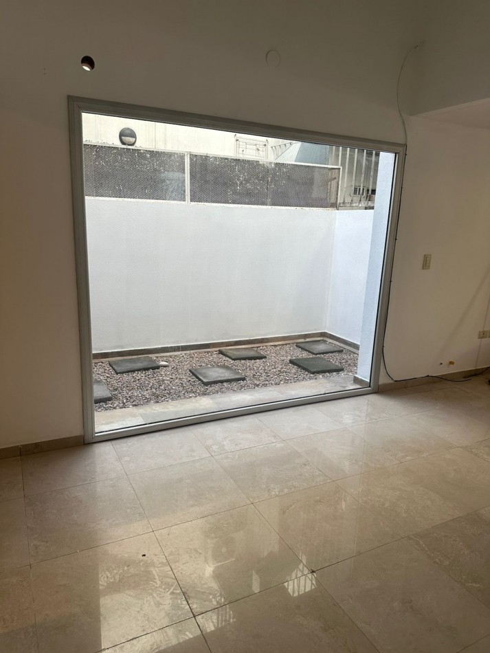 Alquiler Duplex 3 ambientes en Villa Luzuriaga