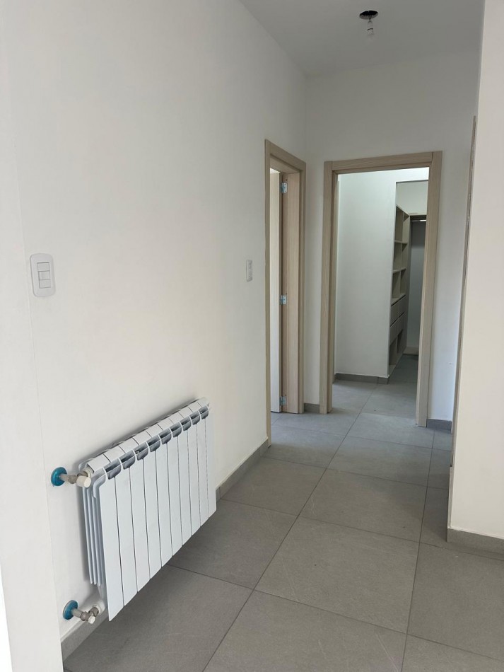 Alquiler Departamento 3 ambientes con cochera - Villa Luzuriaga 
