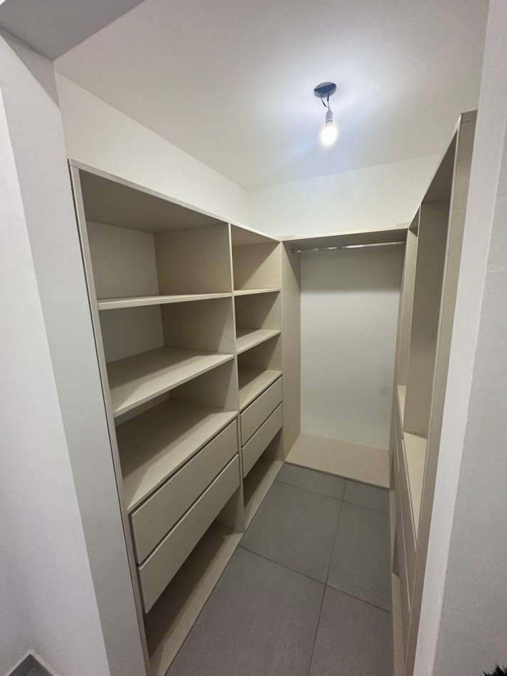 Alquiler Departamento 3 ambientes con cochera - Villa Luzuriaga 