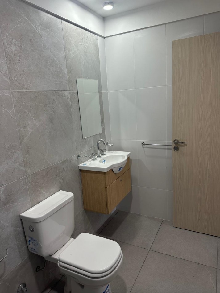 Alquiler Departamento 3 ambientes con cochera - Villa Luzuriaga 