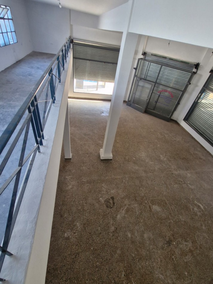 local comercial - isidro casanova