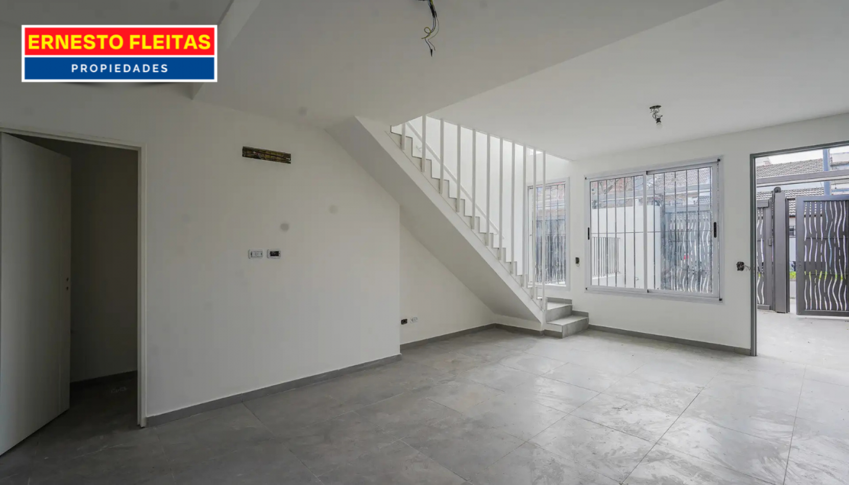 DUPLEX EN VENTA DE 4 AMBIENTES - A ESTRENAR RAMOS MEJIA
