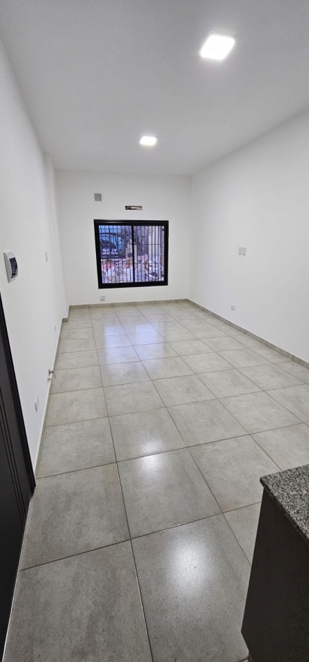 Departamento 2 ambientes con patio a estrenar - Lomas del mirador