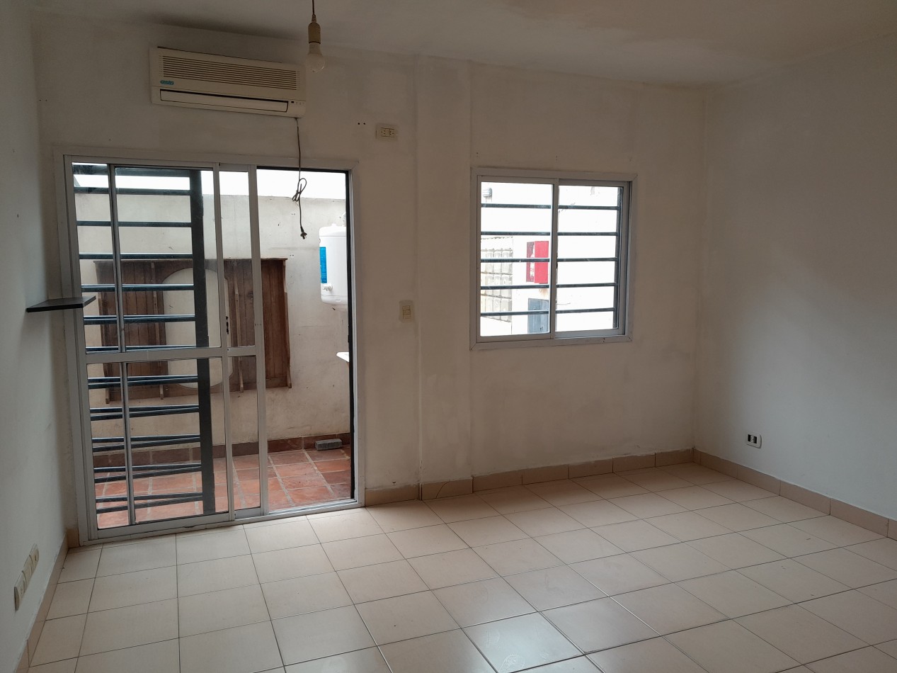 ALQUILER DEPARTAMENTO DE 2 AMBIENTES CON PATIO EN VILLA SARMIENTO