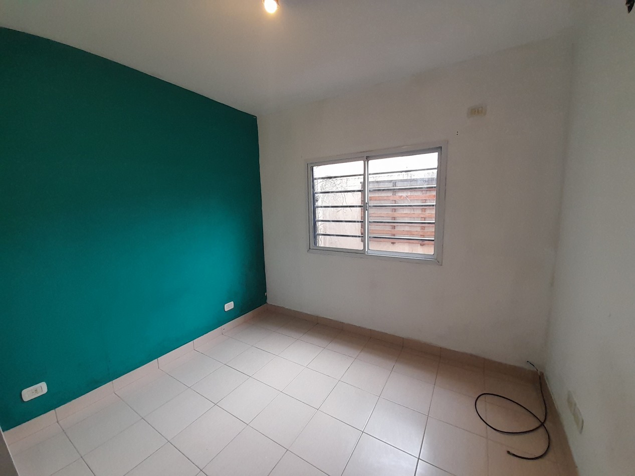 ALQUILER DEPARTAMENTO DE 2 AMBIENTES CON PATIO EN VILLA SARMIENTO