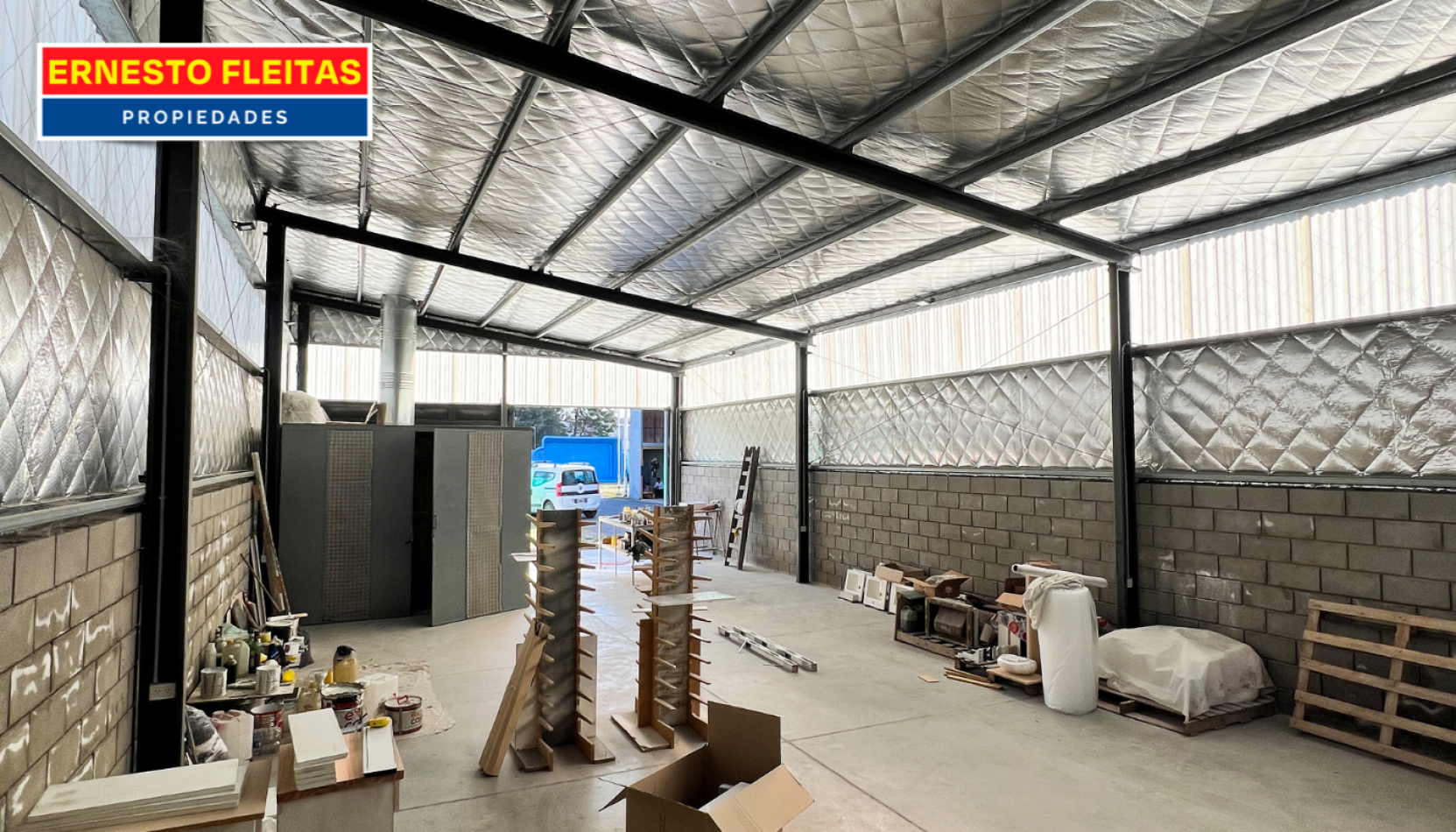 predio industrial con dos galpones - gregorio laferrere