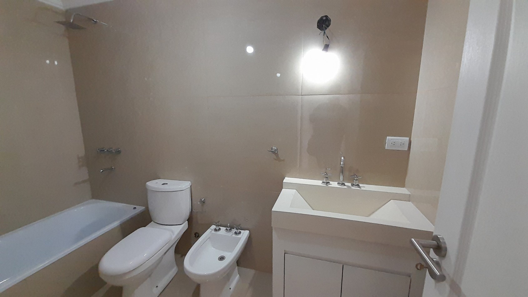 ¡ EN VENTA DEPARTAMENTO 2 AMBIENTES A ESTRENAR EN RAMOS MEJIA!