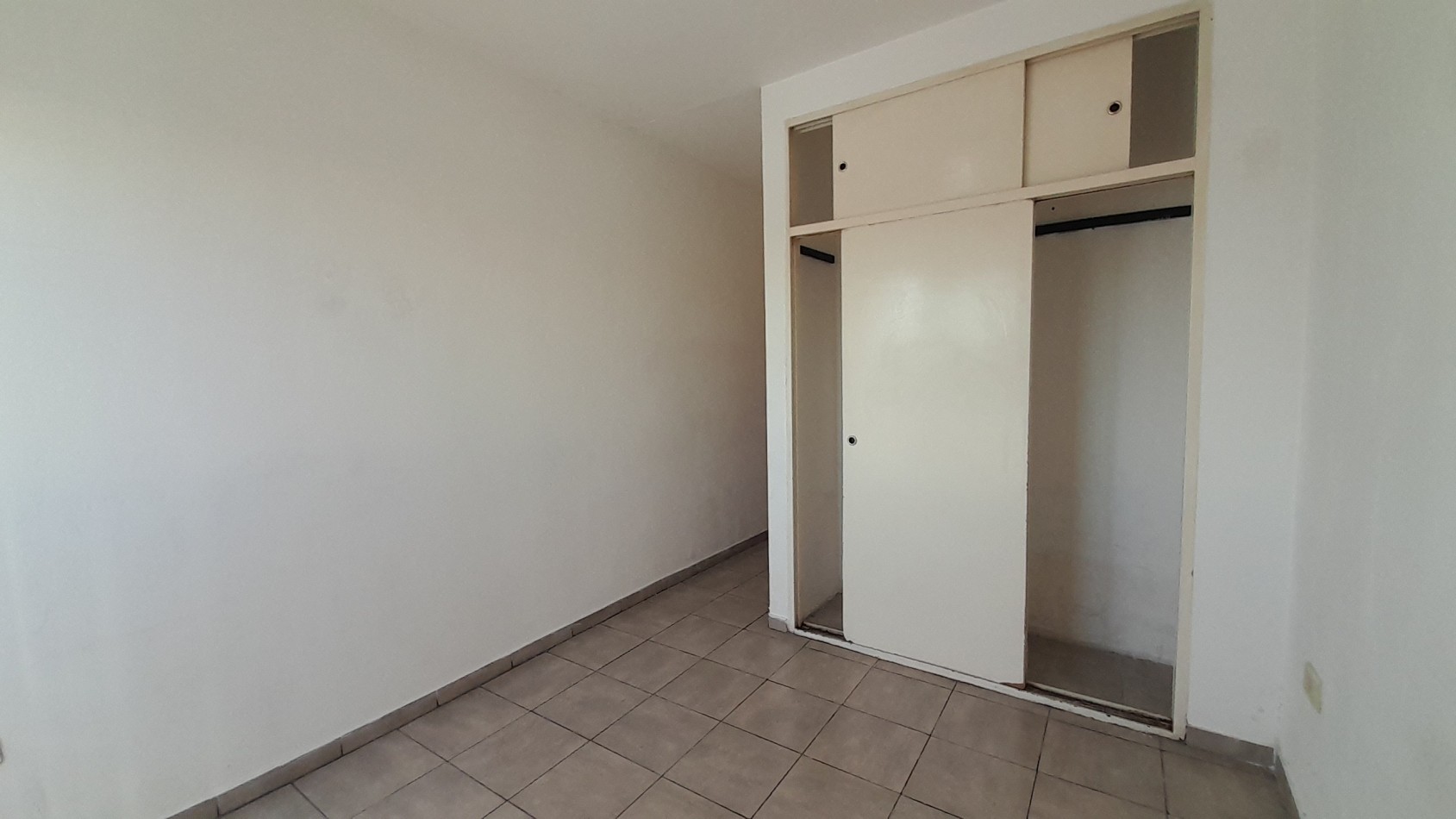 ¡EN VENTA DEPARTAMENTO DE 2 AMBIENTES EN RAMOS MEJIA!