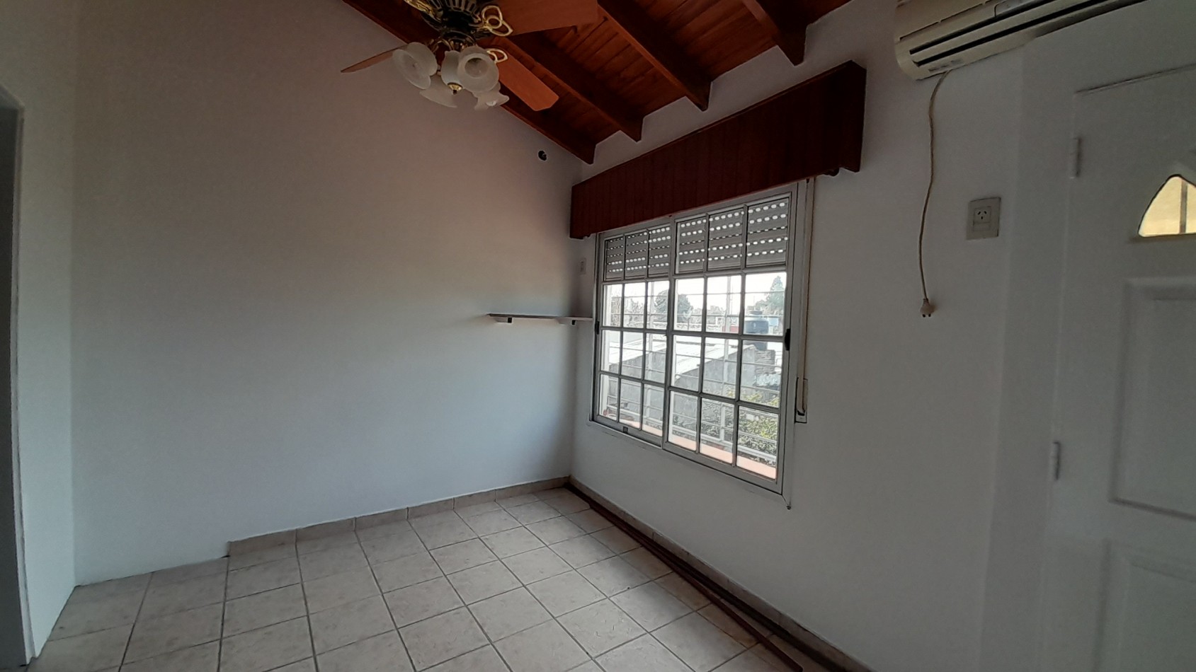 ALQUILER DE PH 3 AMBIENTES EN VILLA LUZURIAGA