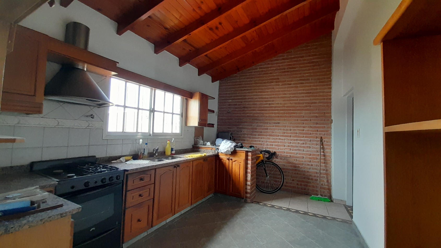 ALQUILER DE PH 3 AMBIENTES EN VILLA LUZURIAGA