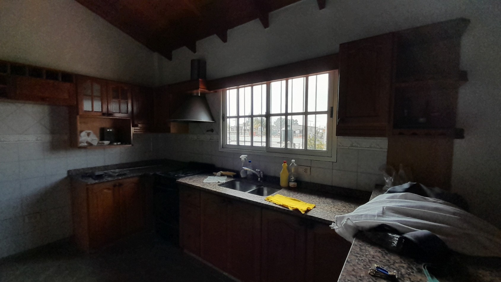 ALQUILER DE PH 3 AMBIENTES EN VILLA LUZURIAGA