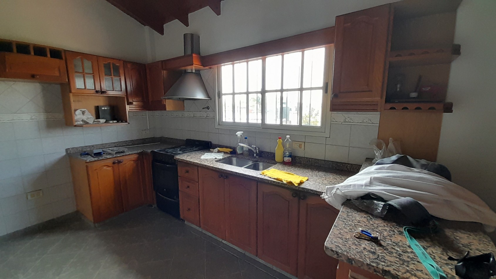 ALQUILER DE PH 3 AMBIENTES EN VILLA LUZURIAGA