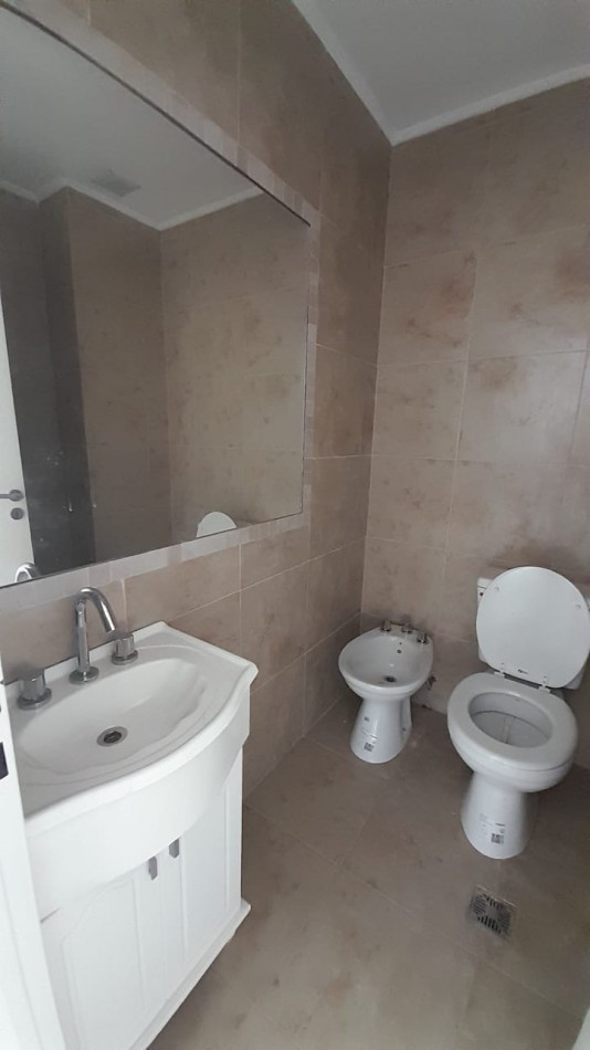 ¡EN VENTA DEPARTAMENTO DE 2 AMBIENTES A ESTRENAR EN HAEDO!
