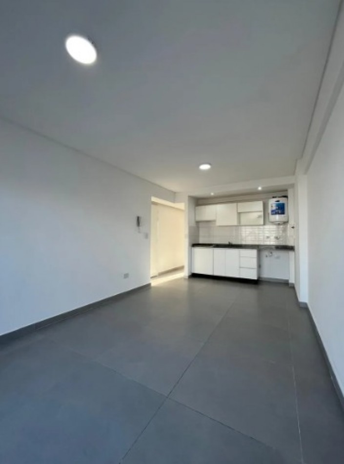 ALQUILER DE DEPARTAMENTO 2 AMBIENTES EN MORON