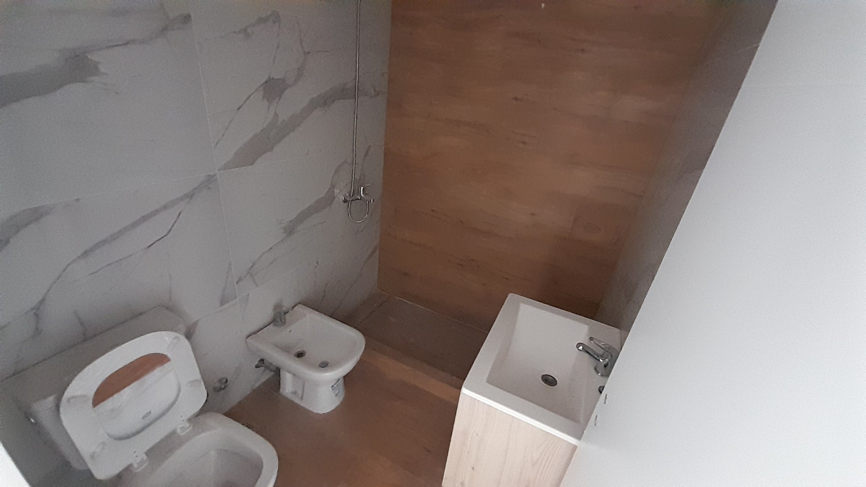 EN VENTA DEPARTAMENTO 2 AMBIENTES PLANTA BAJA EN VILLA LUZURIAGA
