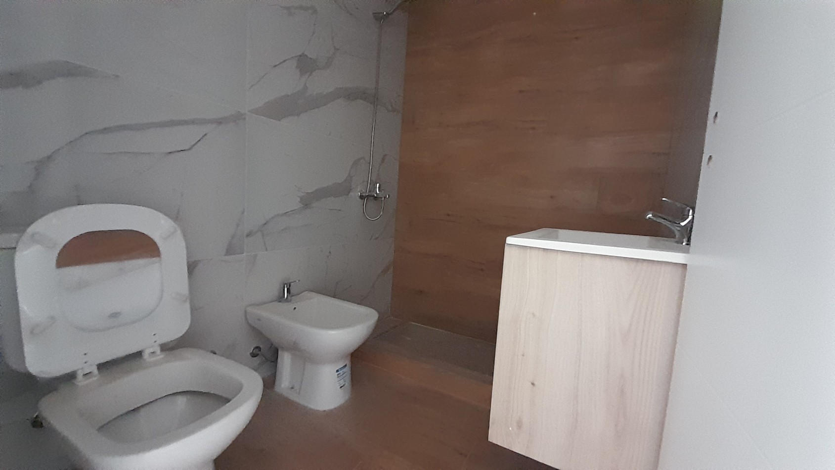 EN VENTA DEPARTAMENTO 2 AMBIENTES PLANTA BAJA EN VILLA LUZURIAGA