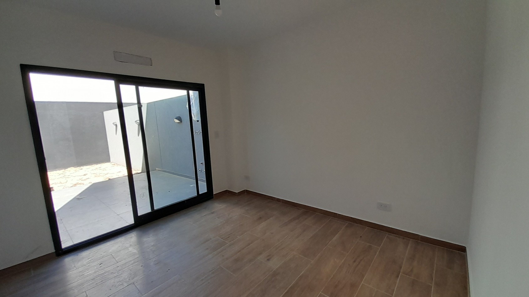 EN VENTA DEPARTAMENTO 2 AMBIENTES PLANTA BAJA EN VILLA LUZURIAGA