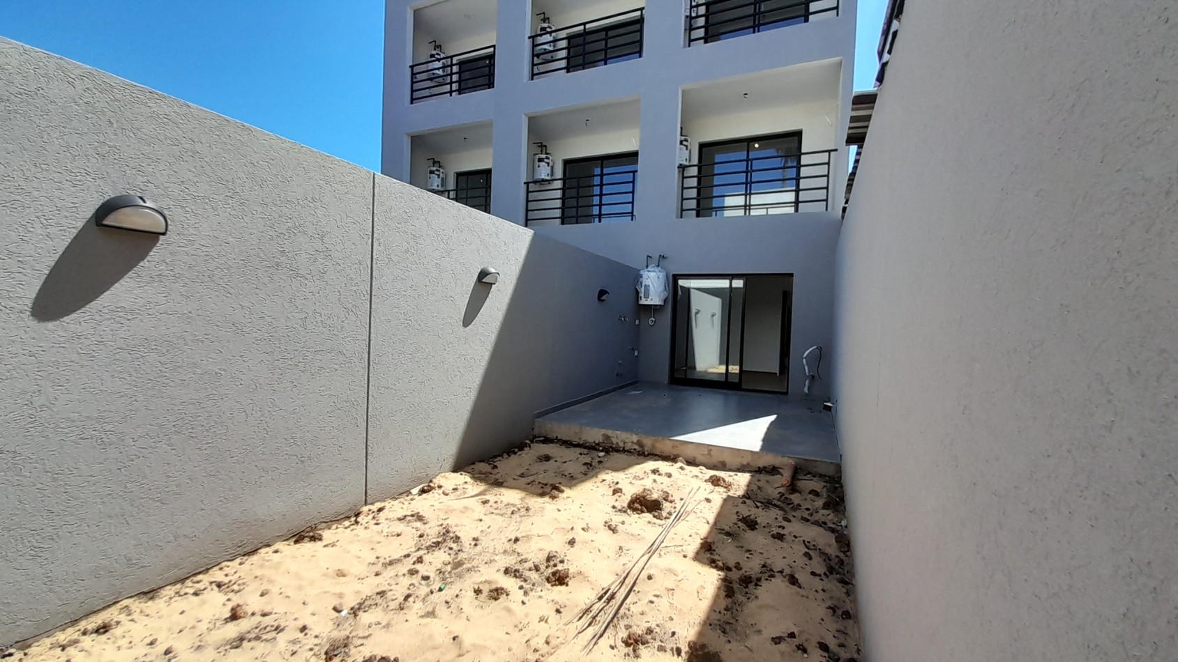 EN VENTA DEPARTAMENTO 2 AMBIENTES PLANTA BAJA EN VILLA LUZURIAGA
