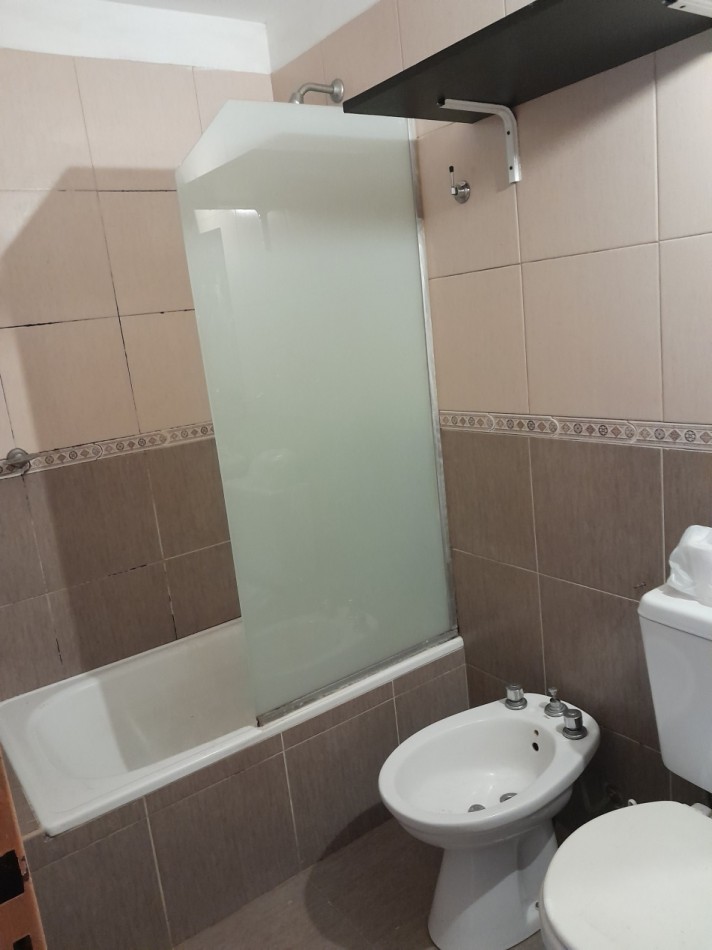 ALQUILER DEPARTAMENTO DE 2 AMBIENTES CON PATIO EN VILLA SARMIENTO