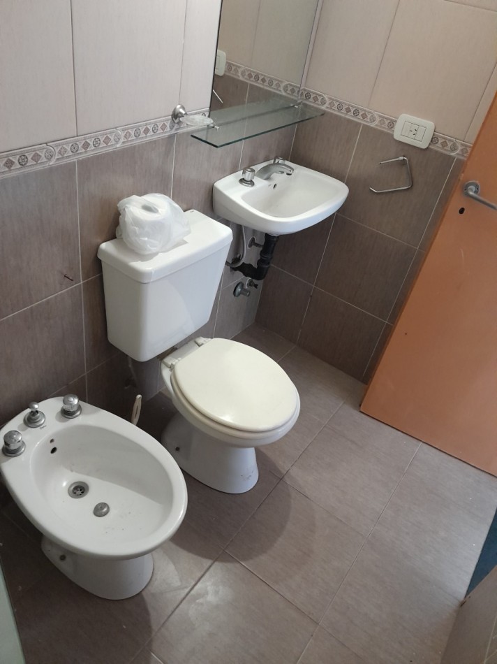 ALQUILER DEPARTAMENTO DE 2 AMBIENTES CON PATIO EN VILLA SARMIENTO