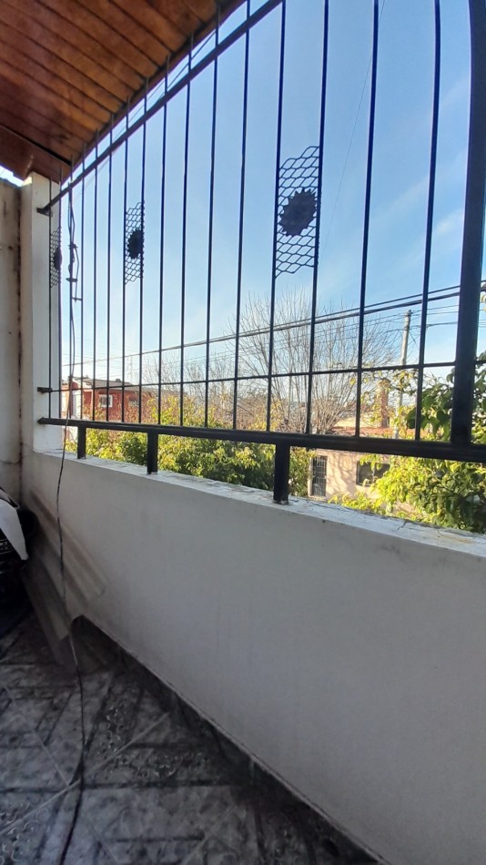 ¡ DUPLEX 3 AMBIENTES CON COCHERA Y TERRAZA EN VENTA !