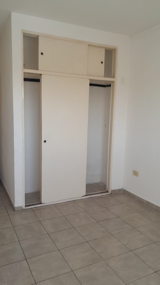 ¡EN VENTA DEPARTAMENTO DE 2 AMBIENTES EN RAMOS MEJIA!