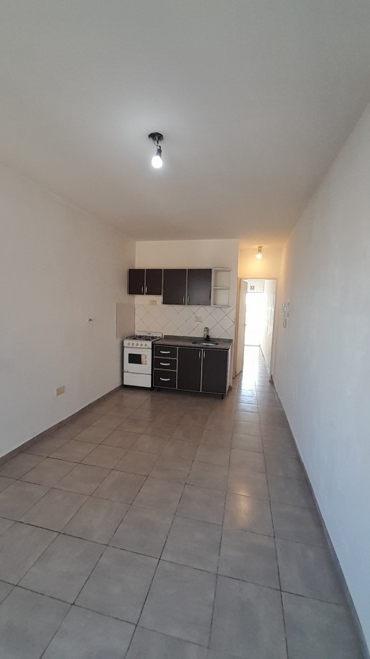 ¡EN VENTA DEPARTAMENTO DE 2 AMBIENTES EN RAMOS MEJIA!