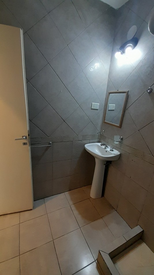 ¡EN VENTA DEPARTAMENTO DE 2 AMBIENTES EN RAMOS MEJIA!