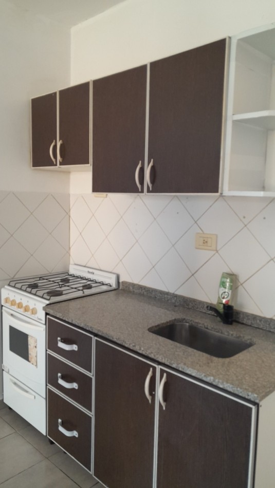 ¡EN VENTA DEPARTAMENTO DE 2 AMBIENTES EN RAMOS MEJIA!