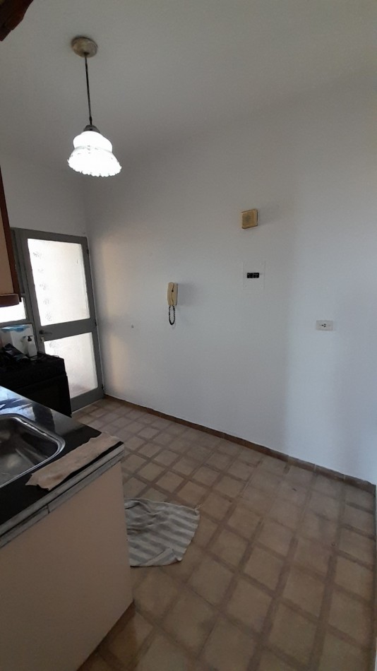 EN ALQUILER DEPARTAMENTO 3 AMBIENTES CON COCHERA - VILLA MADERO