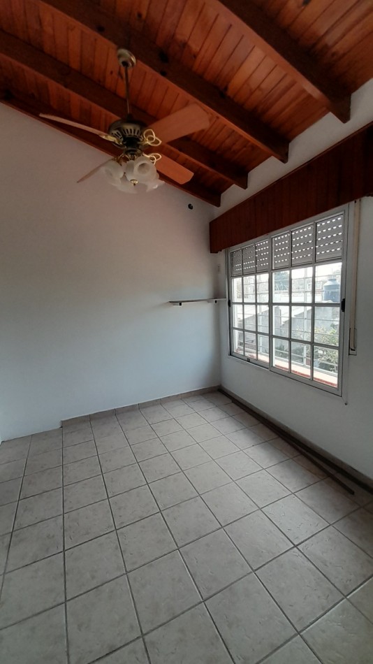 ALQUILER DE PH 3 AMBIENTES EN VILLA LUZURIAGA