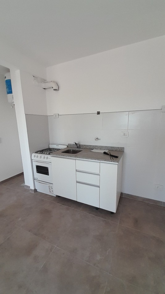 ¡EN VENTA DEPARTAMENTO DE 2 AMBIENTES A ESTRENAR EN HAEDO!