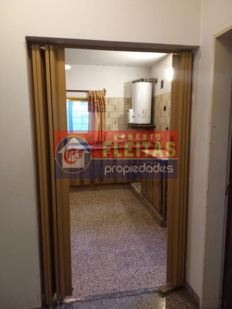 venta casa de 3 ambientes en lote propio