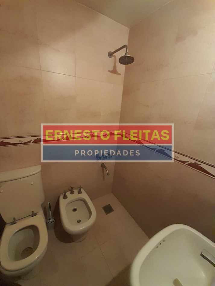 ALQUILER DE PH 4 AMBIENTES EN ISIDRO CASANOVA - A 1 CUADRA DE RUTA 3
